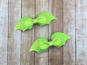 GLOW Green Glitter Bat Pinch Piggies