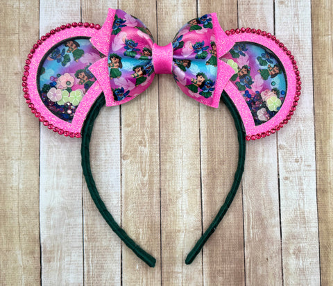 Blue Alien & Friend Shaker Ears