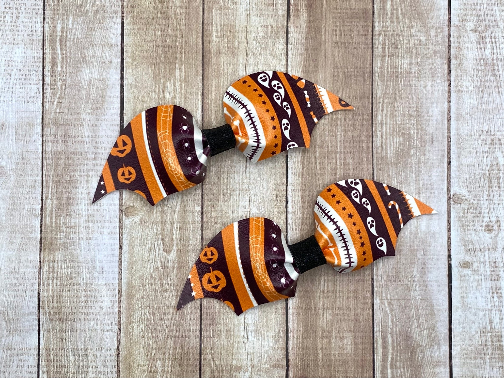 Halloween Stripe Bat Pinch Piggies