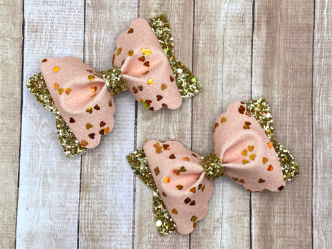 Gold Heart Scalloped Piggies